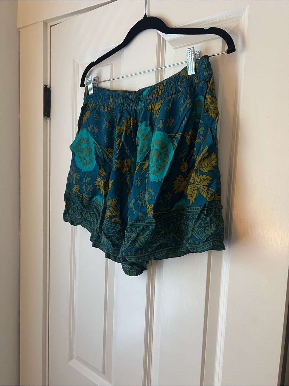 NATURAL LIFE Teal & Olive Floral High-Waist Women’s Shorts